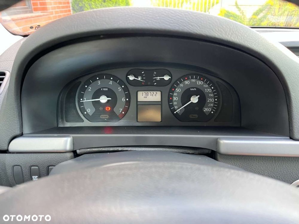 Renault Laguna Grandtour 1.6 16V Authentique - 9