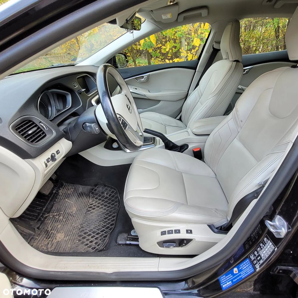 Volvo V40 2016 photo 3