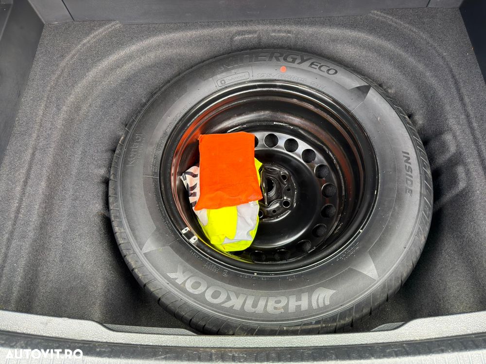 Volkswagen Golf 1.6 TDI SCR Comfortline - 28