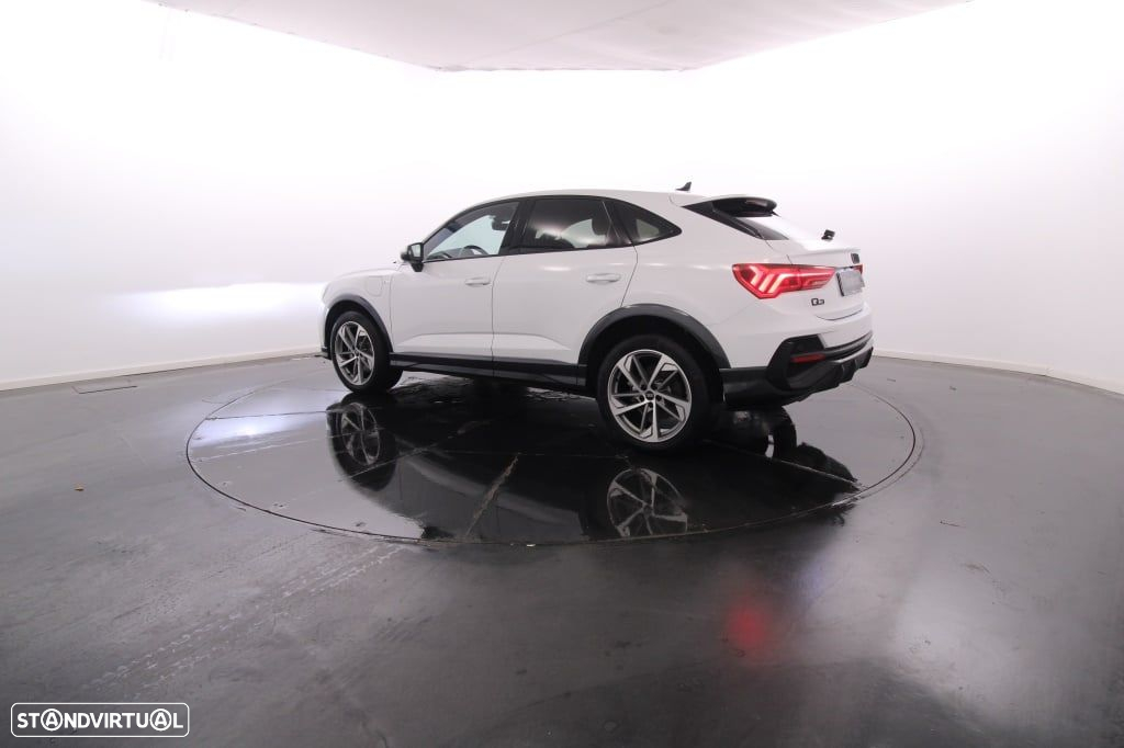 Audi Q3 Sportback 45 TFSIe S line S tronic - 4