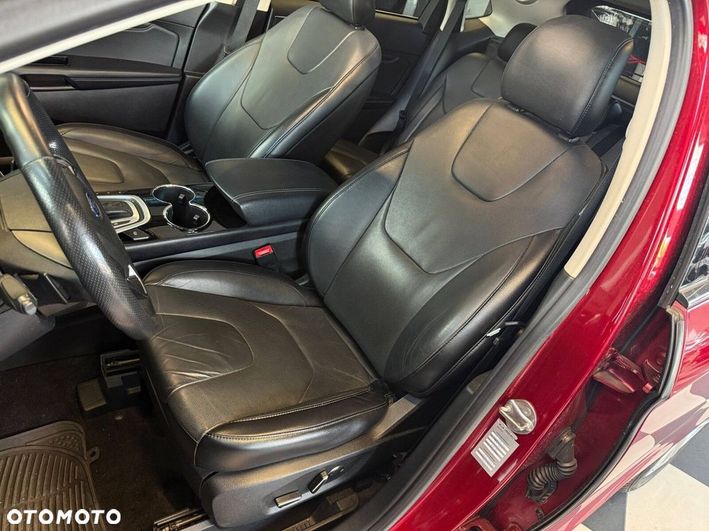 Ford Edge - 14