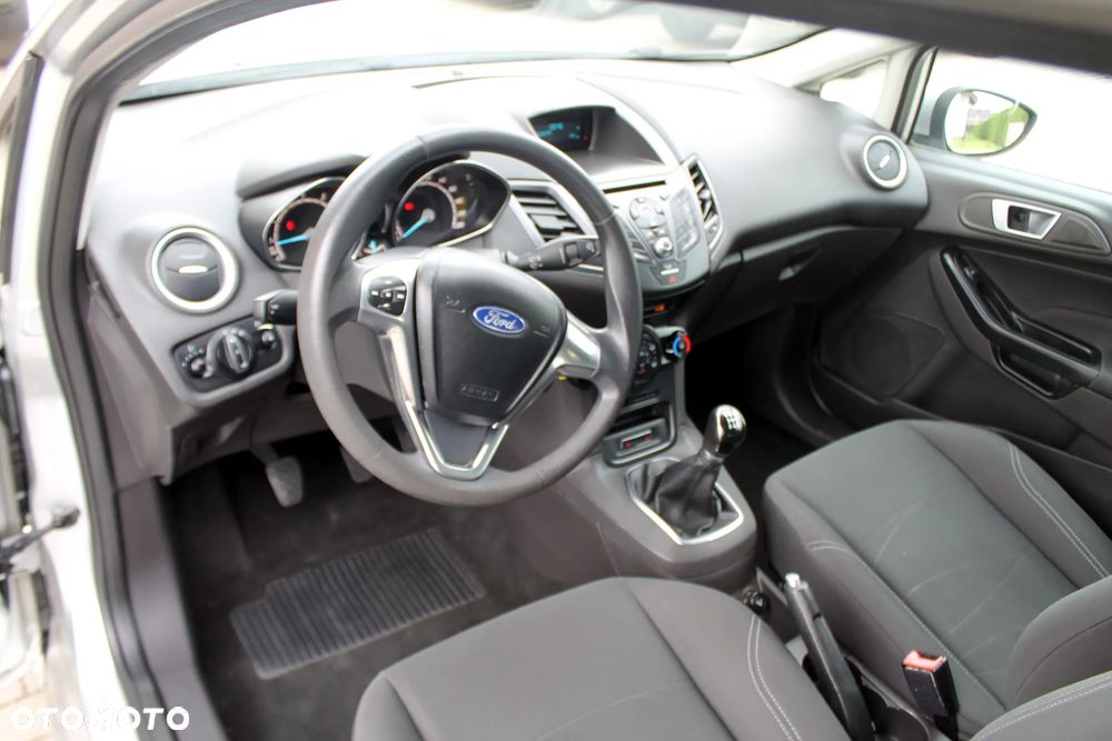 Ford Fiesta 1.25 Ambiente EU5 - 11