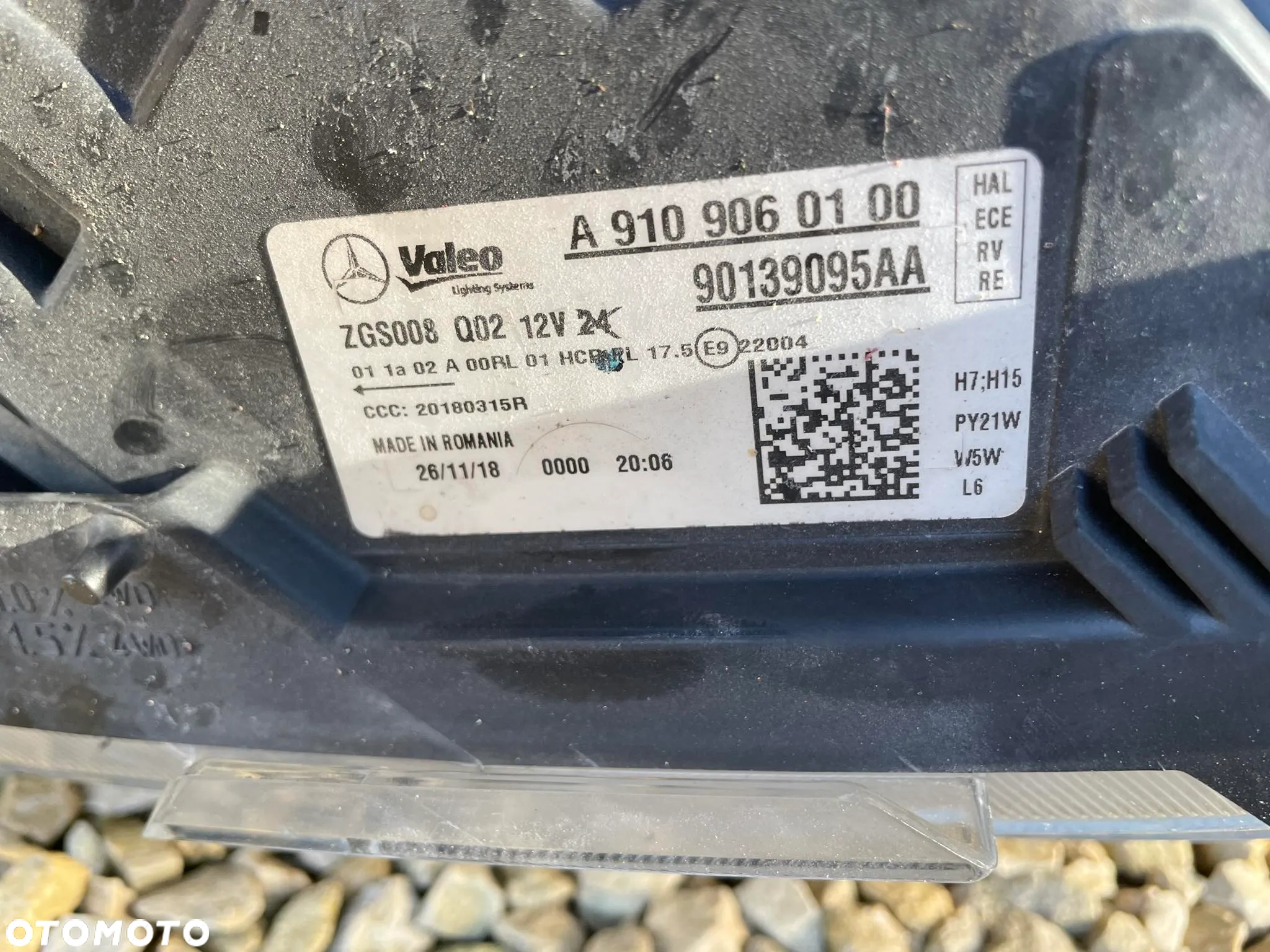 Lampa przednia prawa Mercedes - Benz Sprinter z 2018r III gen - 5