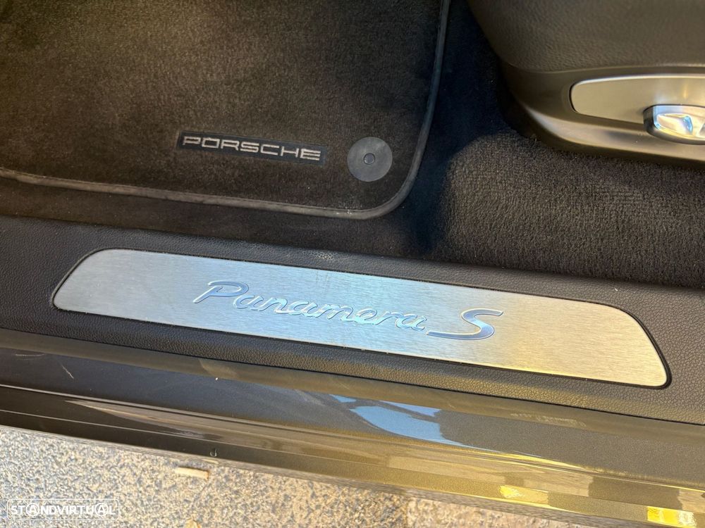 Porsche Panamera - 15