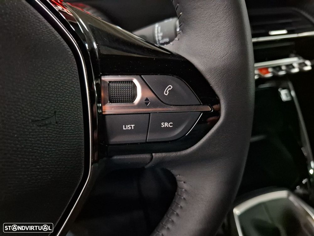 Peugeot 2008 1.2 PureTech Style - 17