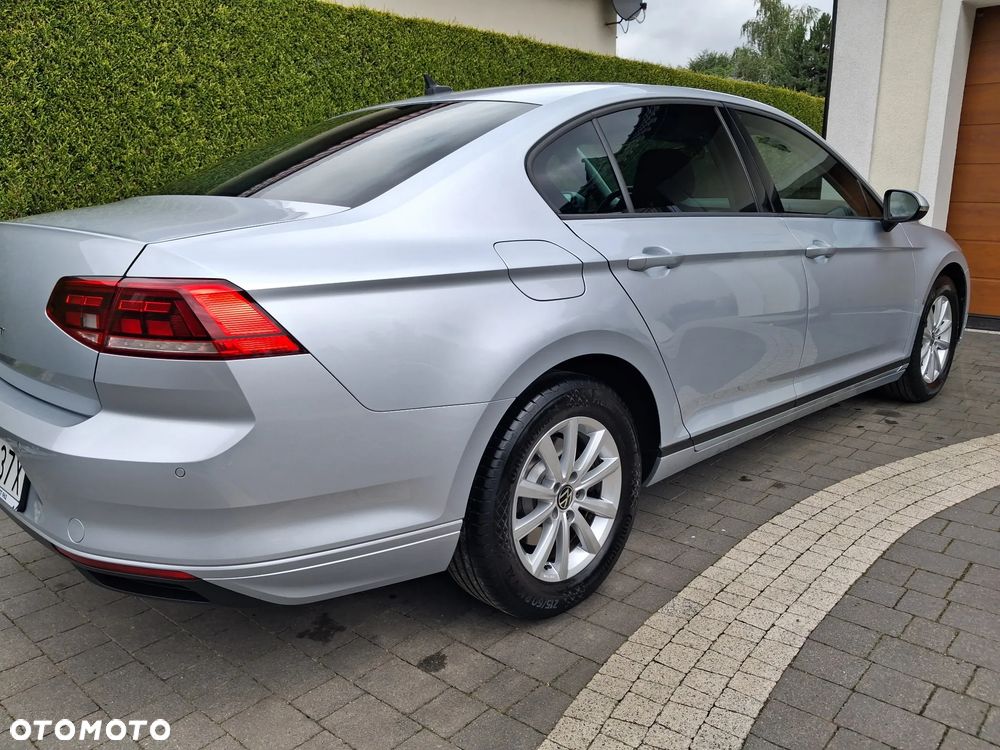 Volkswagen Passat 2.0 TDI EVO Business - 19