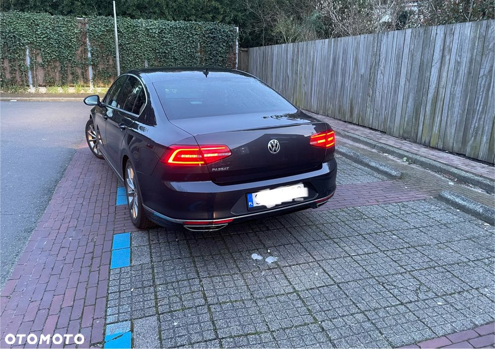 Volkswagen Passat 2.0 TDI Bi-Turbo BMT 4Mot Highline DSG - 3