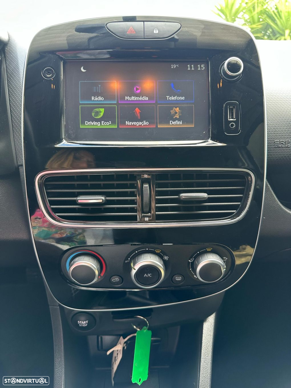 Renault Clio 0.9 TCe Limited - 23