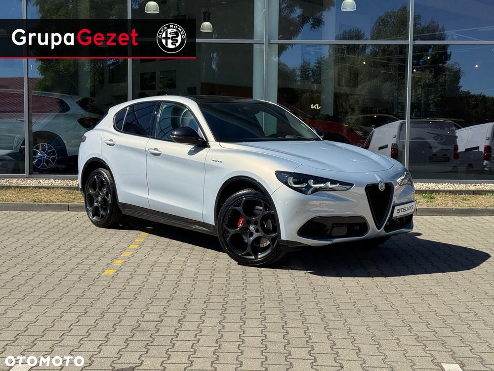 Alfa Romeo Stelvio - 1
