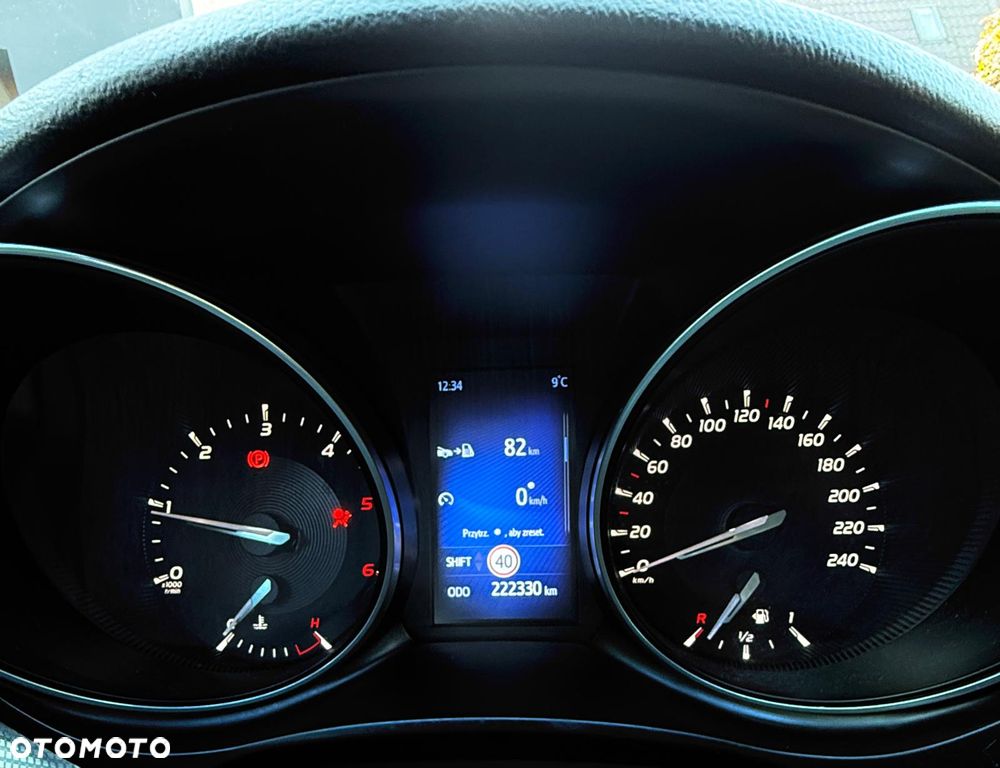 Toyota Avensis 1.6 D-4D Active - 5
