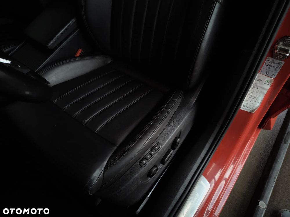 Skoda Superb 2.0 TDI DSG L&K - 13