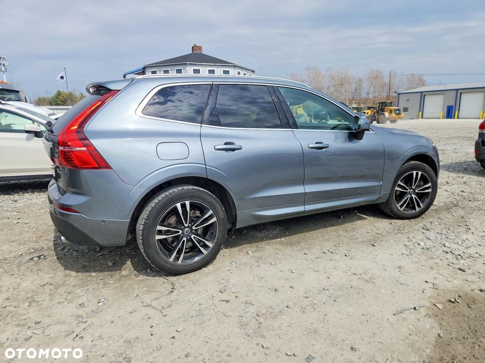 Volvo XC 60 T6 AWD Geartronic Momentum - 4