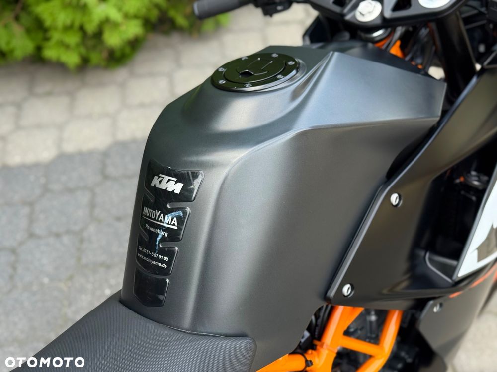KTM RC 125 - 21