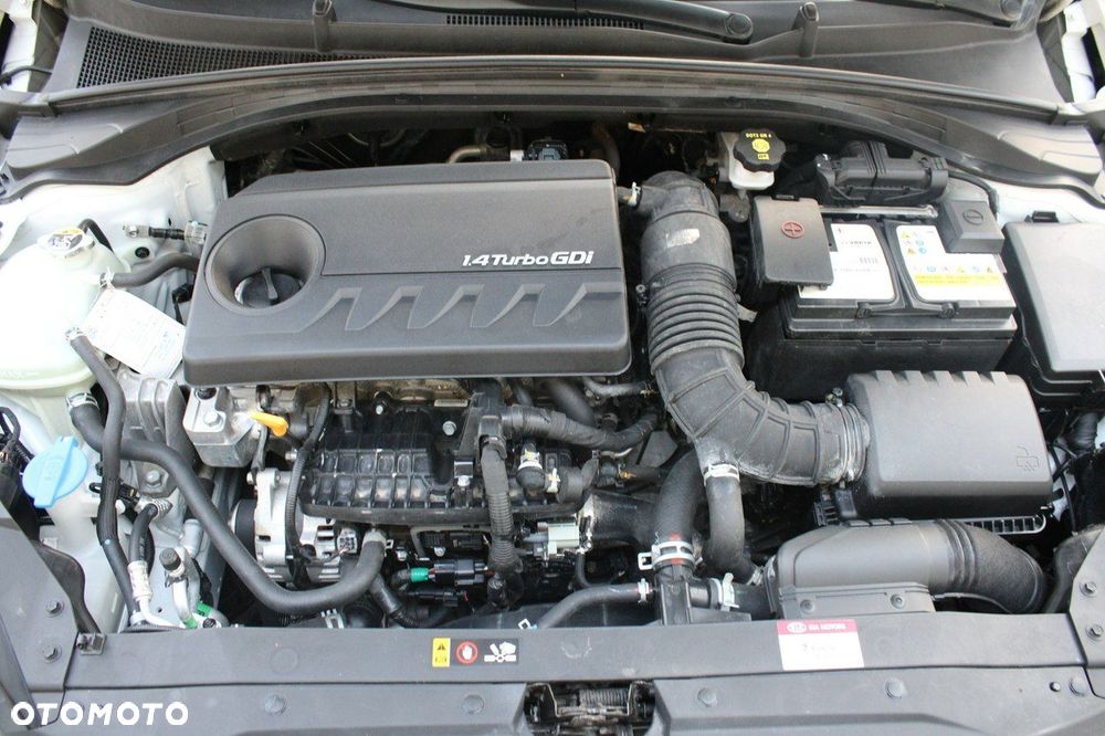 Kia Ceed - 33