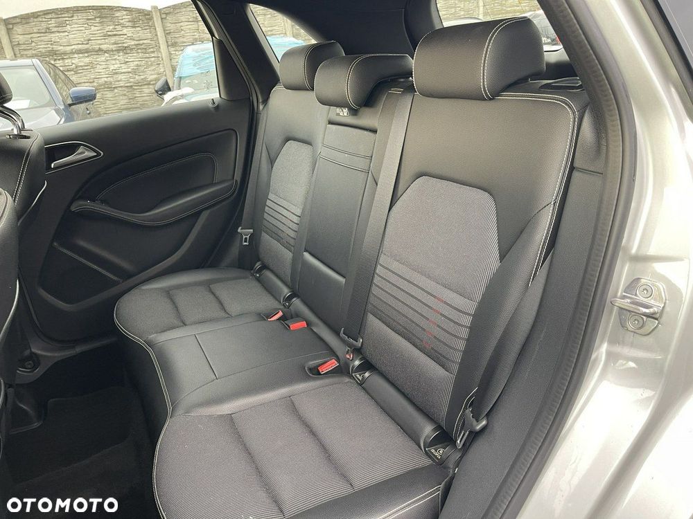 Mercedes-Benz Klasa B 200 7G-DCT Edition - 14
