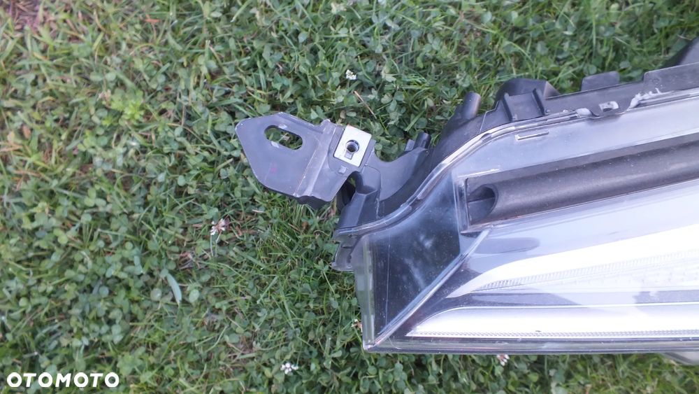 Lampa przednia lewa Toyota Ch-R Full Led 81150-F4170 - 3