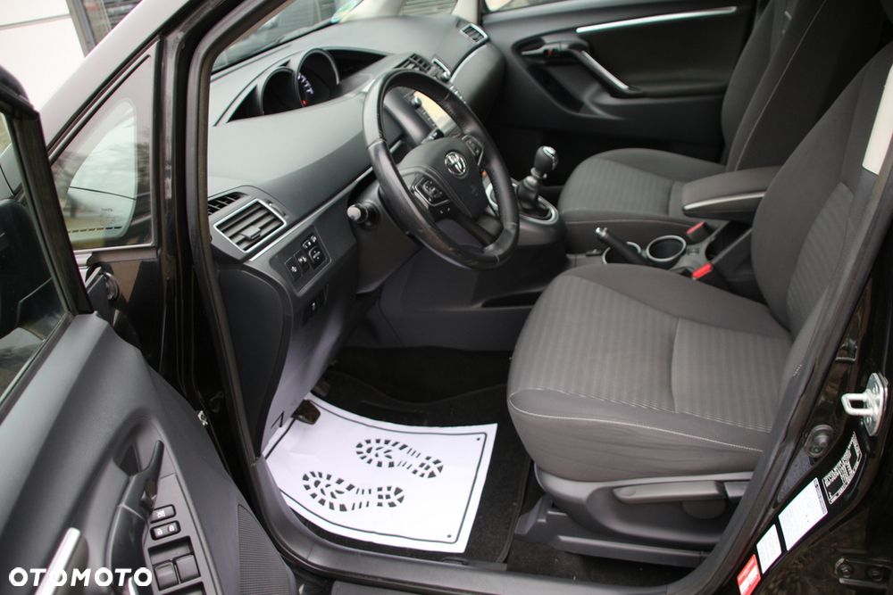 Toyota Verso 1.8 Sol plus NAVI 7os - 22