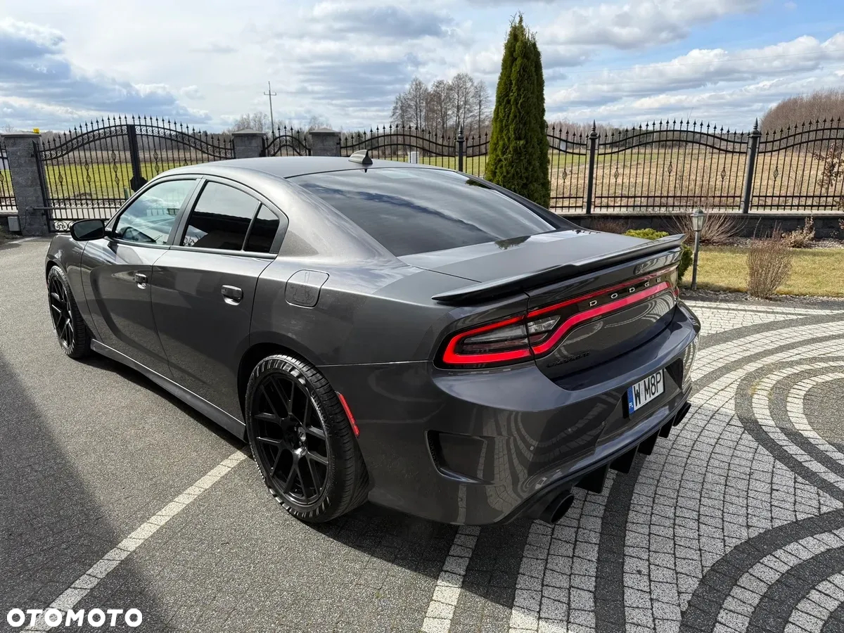 Dodge Charger - 13