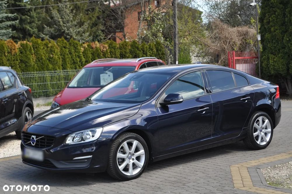 Volvo S60 D4 Drive-E Dynamic Edition (Kinetic) - 2