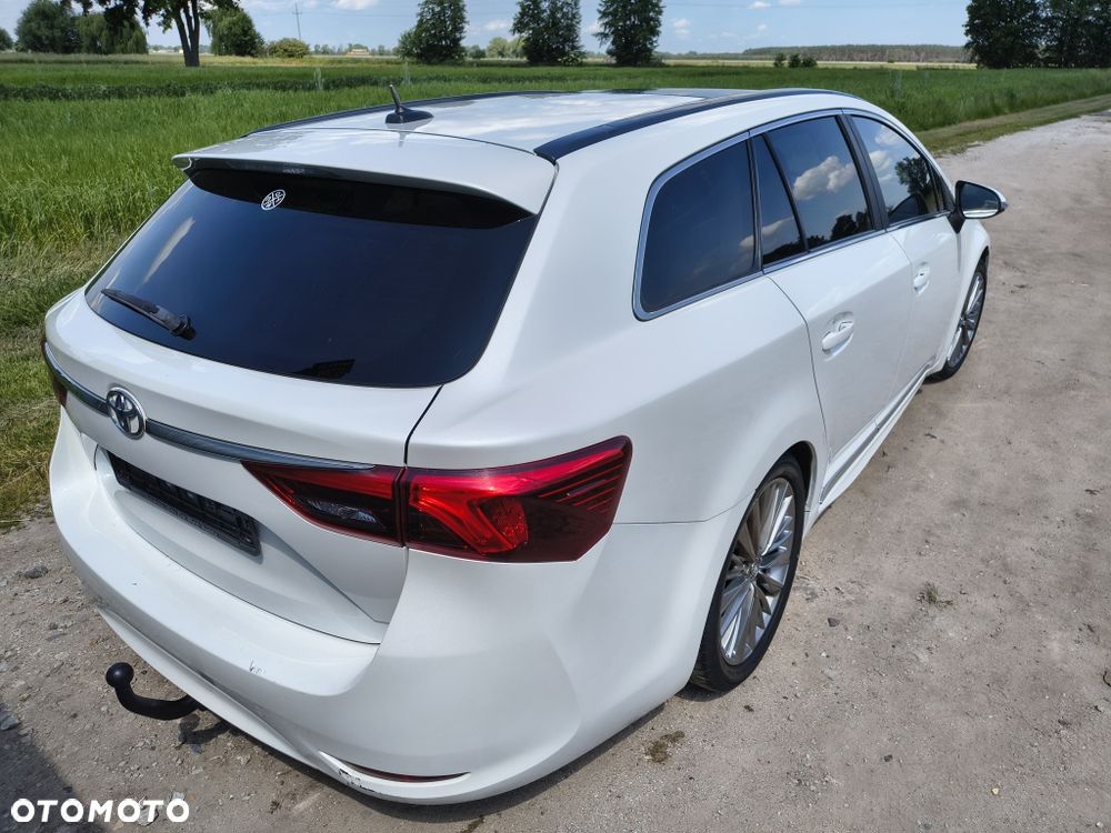Toyota Avensis - 4