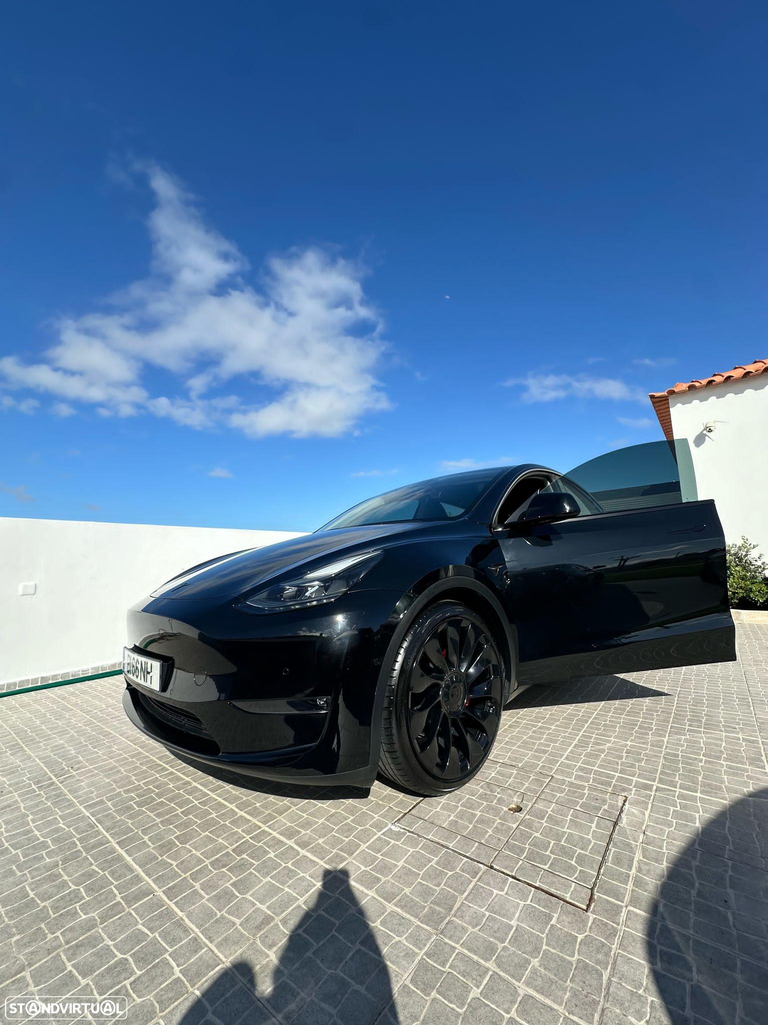 Tesla Model Y Performance Dual Motor AWD - 28