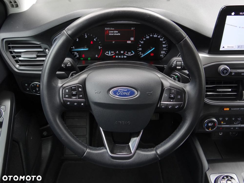 Ford Focus 1.5 EcoBlue Start-Stopp-System TITANIUM - 31