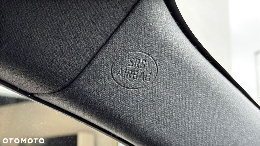 Toyota Corolla 2.0 Hybrid Comfort - 23