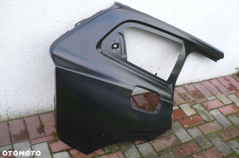 VOLVO V60 II 18R- - BŁOTNIK PRAWY TYŁ - 4