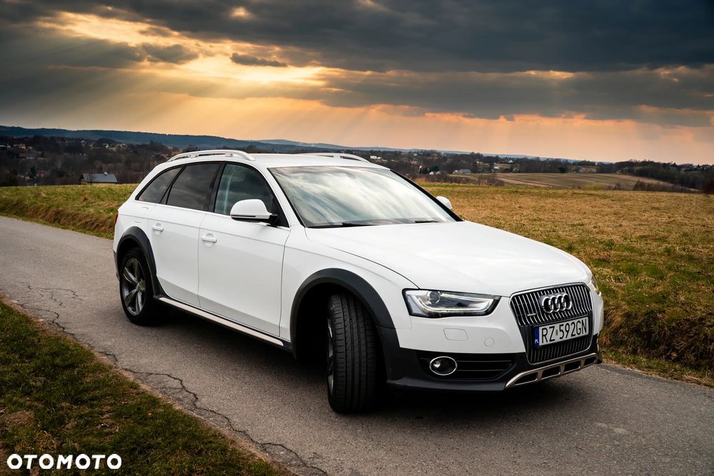 Audi A4 Allroad 2.0 TDI Quattro - 3