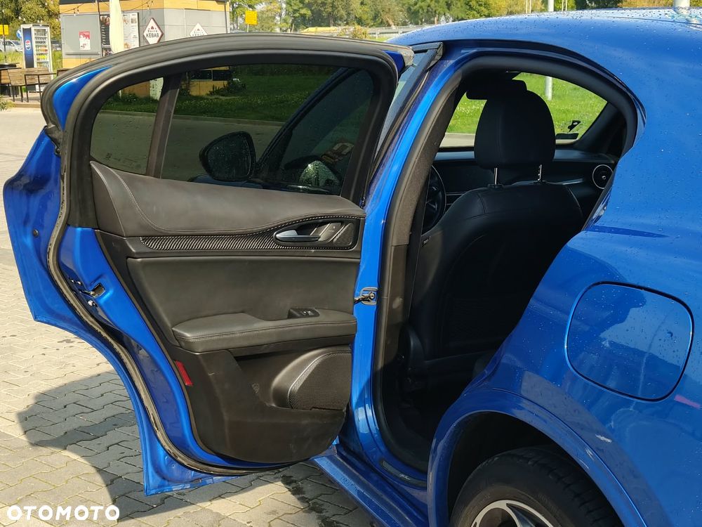 Alfa Romeo Stelvio 2.0 Turbo Veloce TI Q4 - 25