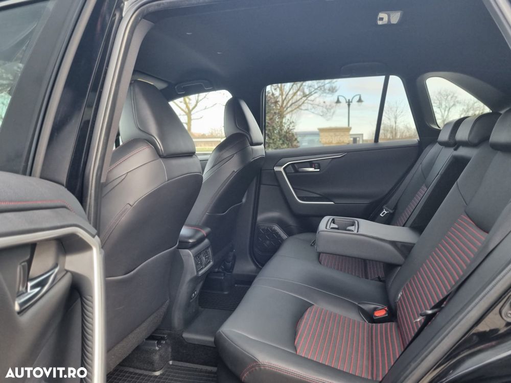 Toyota RAV4 2.5 PHEV VVT-iE 4x4 Style Bi-Tone - 17