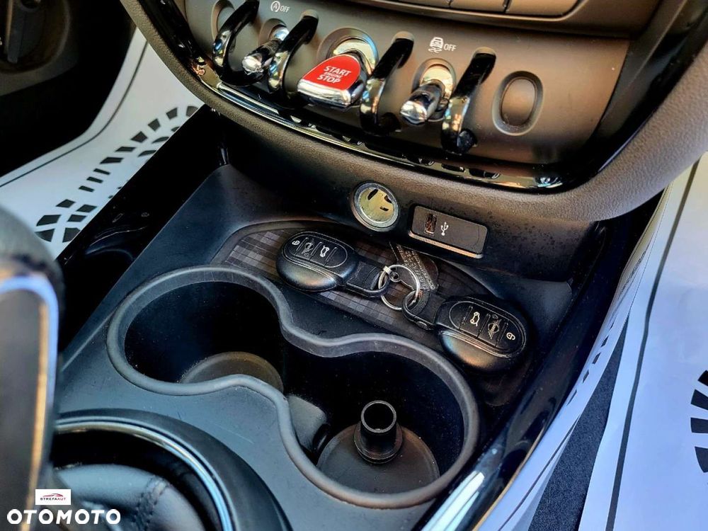 MINI Clubman - 16