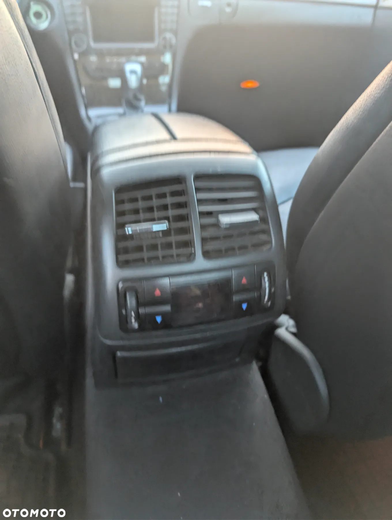 Mercedes-Benz Klasa E 320 CDI T Avantgarde - 10