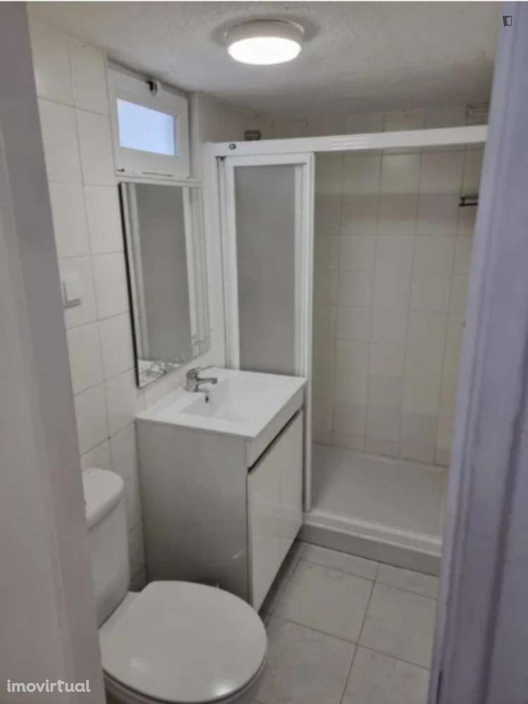 Quarto - localizado em Arroios Lisbon - Grande imagem: 2/9