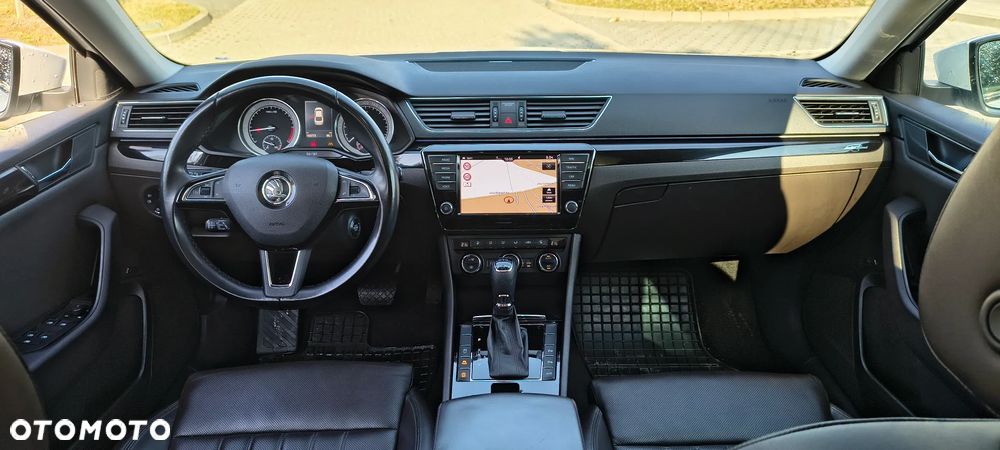 Skoda Superb 2.0 TDI L&K DSG - 11