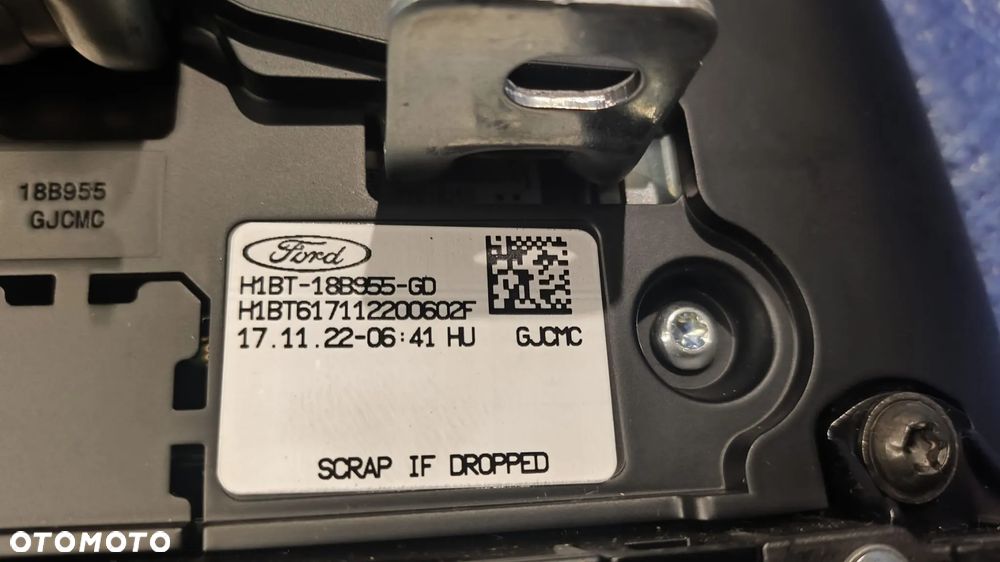 RADIO NAWIGACJA WYŚWIETLACZ EKRAN KOMPLET ZESTAW H1BT-18B955-GD H1BT-18C815-HL FORD FIESTA MK8 - 4