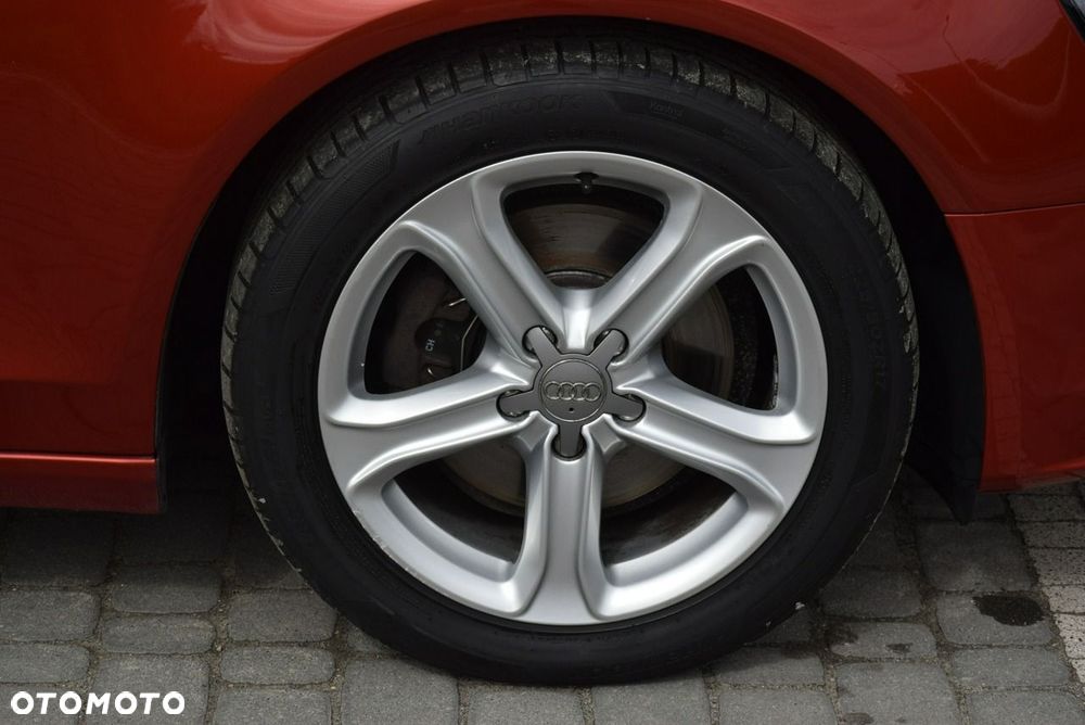 Audi A4 Avant 2.0 TDI Quattro - 12