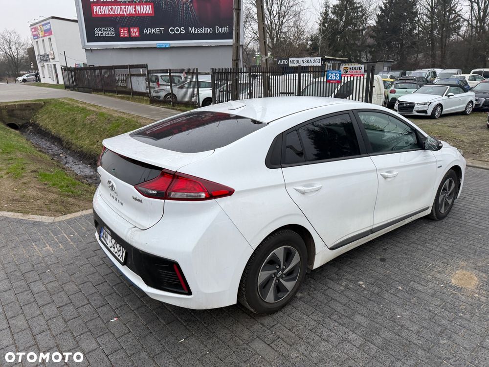Hyundai IONIQ Hybrid Premium - 6