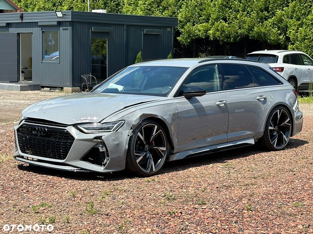 Audi RS6 Avant - 13