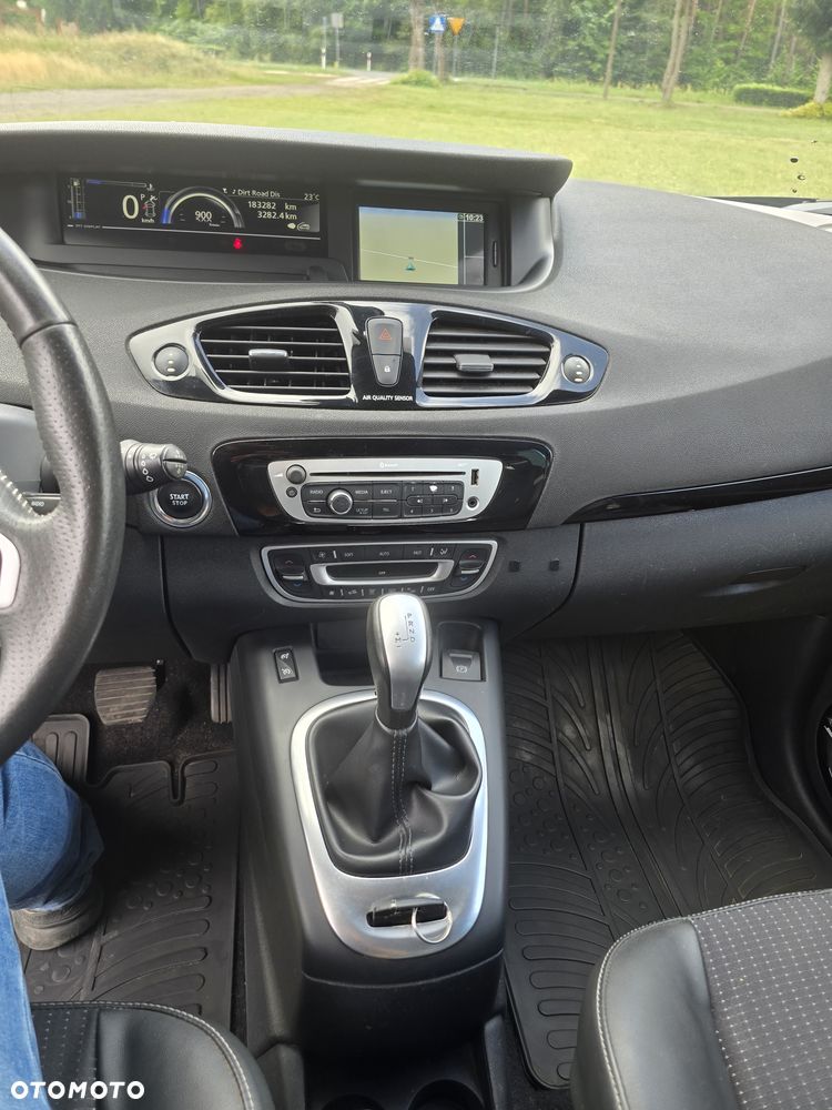 Renault Scenic - 16