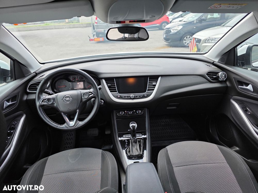 Opel Grandland X - 12