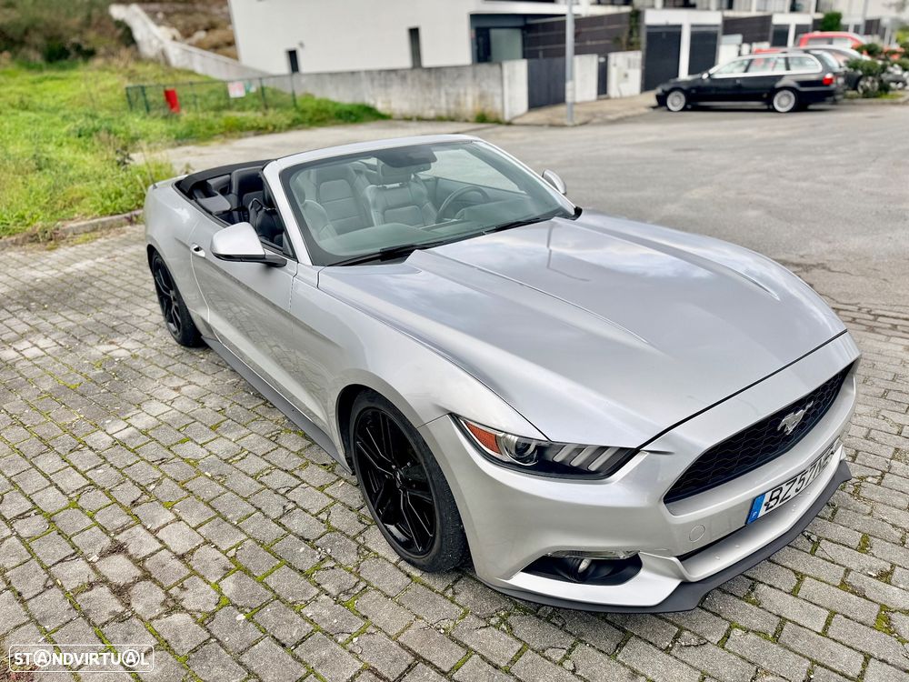 Ford Mustang Cabrio 2.3 Eco Boost - 19