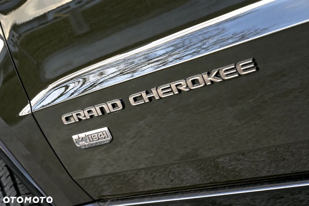 Jeep Grand Cherokee - 10