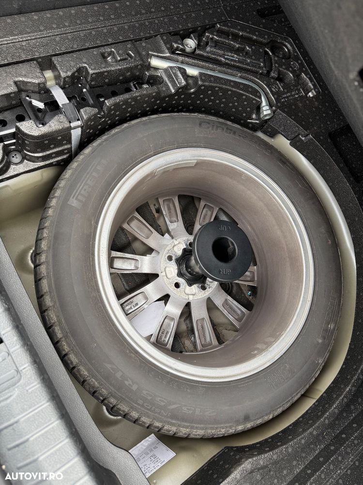 Volkswagen Passat - 11