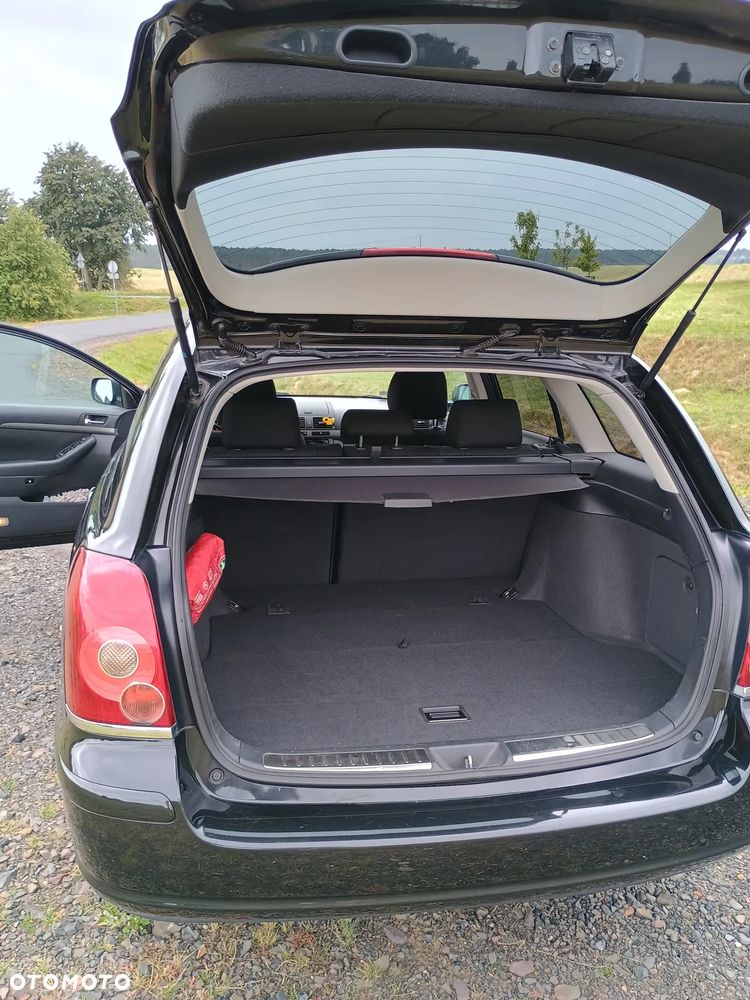 Toyota Avensis 2.0 D-4D Sol plus+NAVI - 14