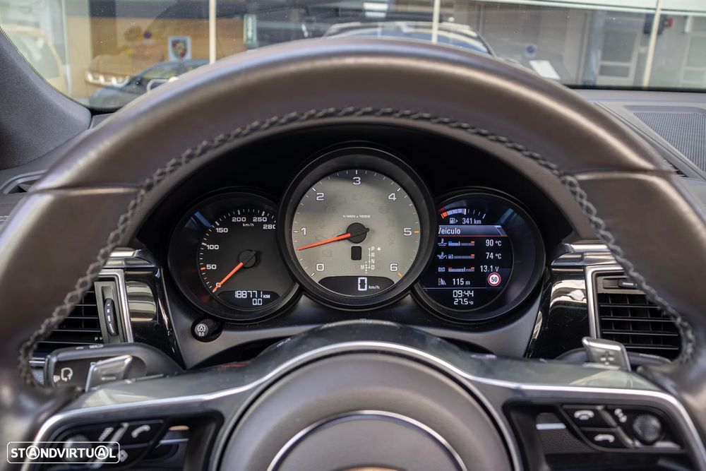 Porsche Macan S - 16