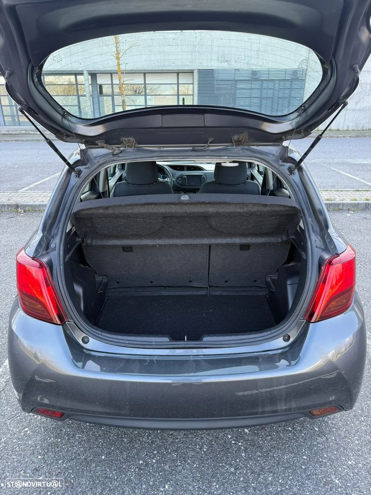 Toyota Yaris 1.5 HSD Comfort+P.Techno - 8