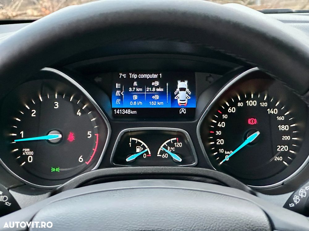 Ford Focus 1.5 EcoBlue Start-Stopp-System TITANIUM - 21