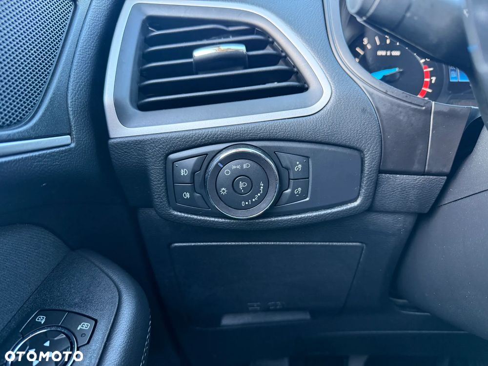 Ford S-Max 1.5 EcoBoost Titanium - 21