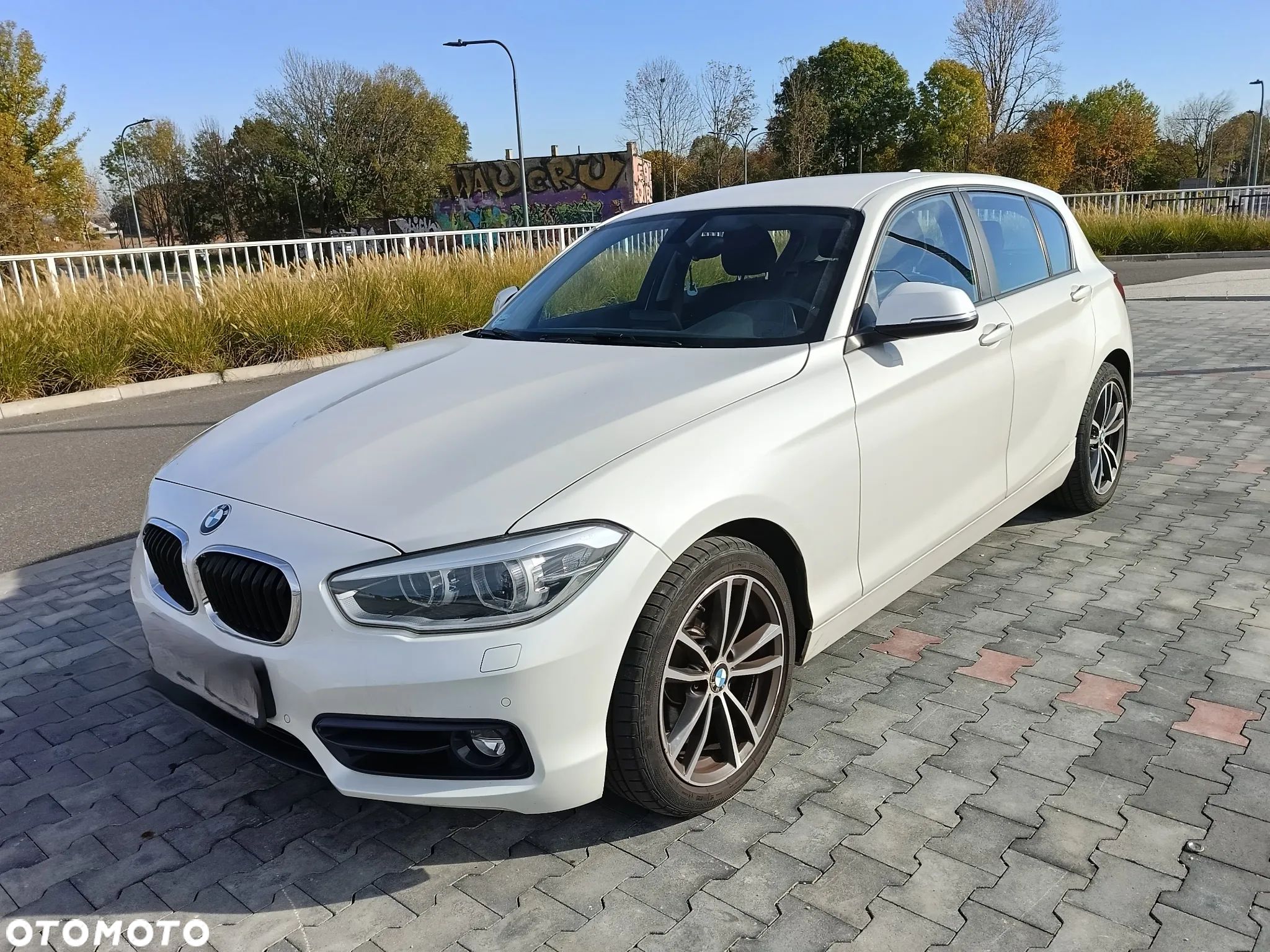 BMW Seria 1 120i - 1